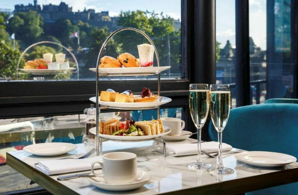 Mercure Edinburgh City - Best Gay resorts in Edinburgh United Kingdom - best gay hotels in Edinburgh United Kingdom