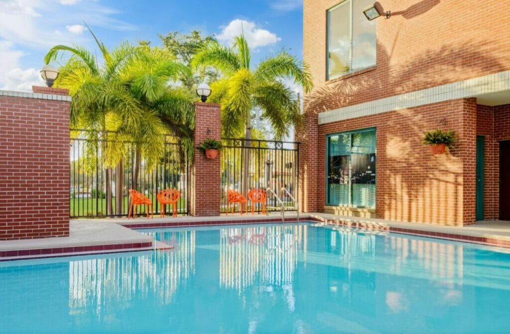 Hampton Inn & Suites Tampa Ybor City - Best Gay resorts in Tampa Florida - best gay hotels in Tampa Florida