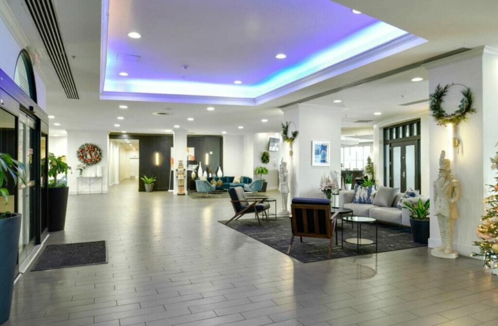 Sheraton Tampa Riverwalk Hotel - Best Gay resorts in Tampa Florida - best gay hotels in Tampa Florida