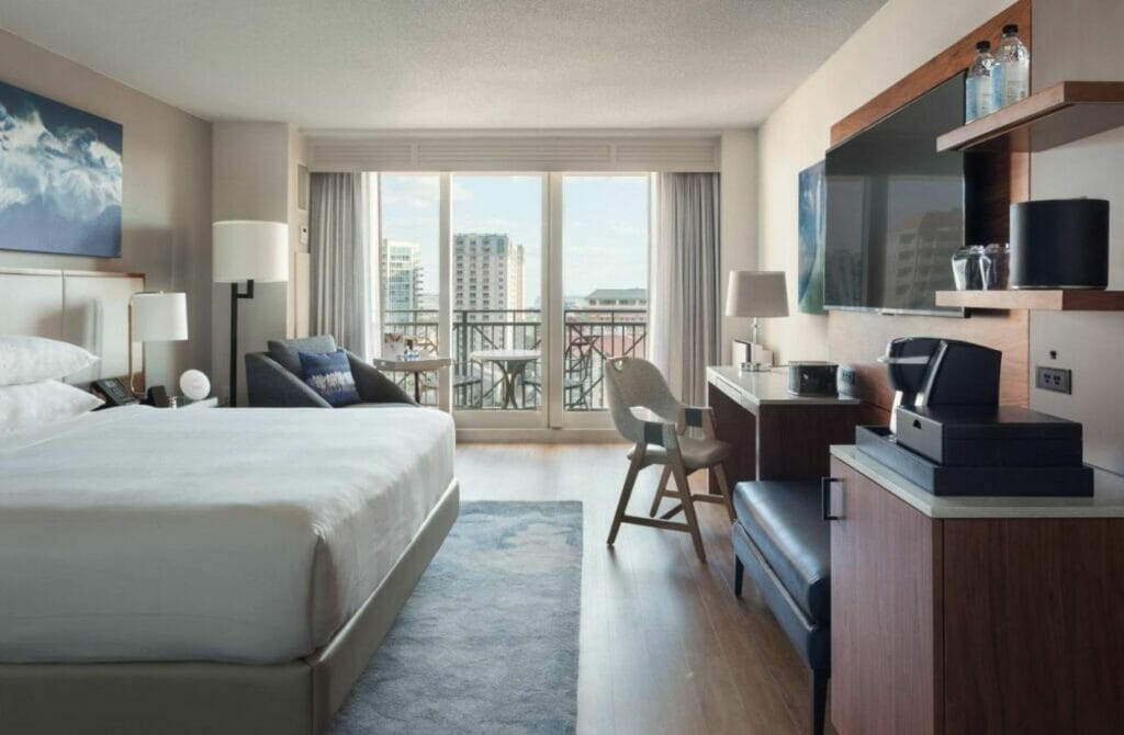 Tampa Marriott Water Street - Best Gay resorts in Tampa Florida - best gay hotels in Tampa Florida