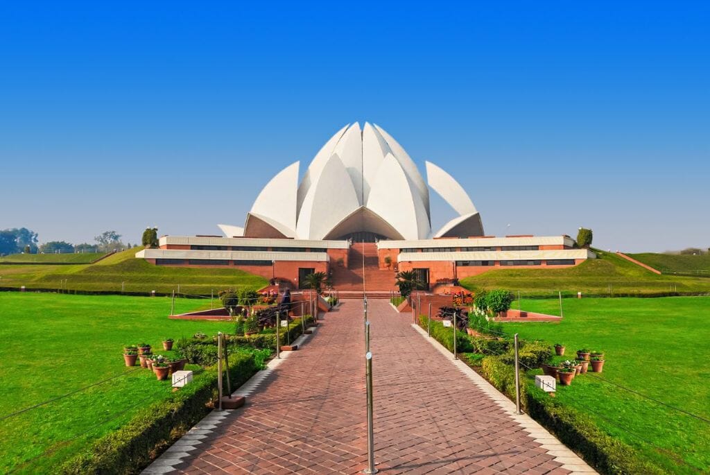 gay Delhi India travel guide